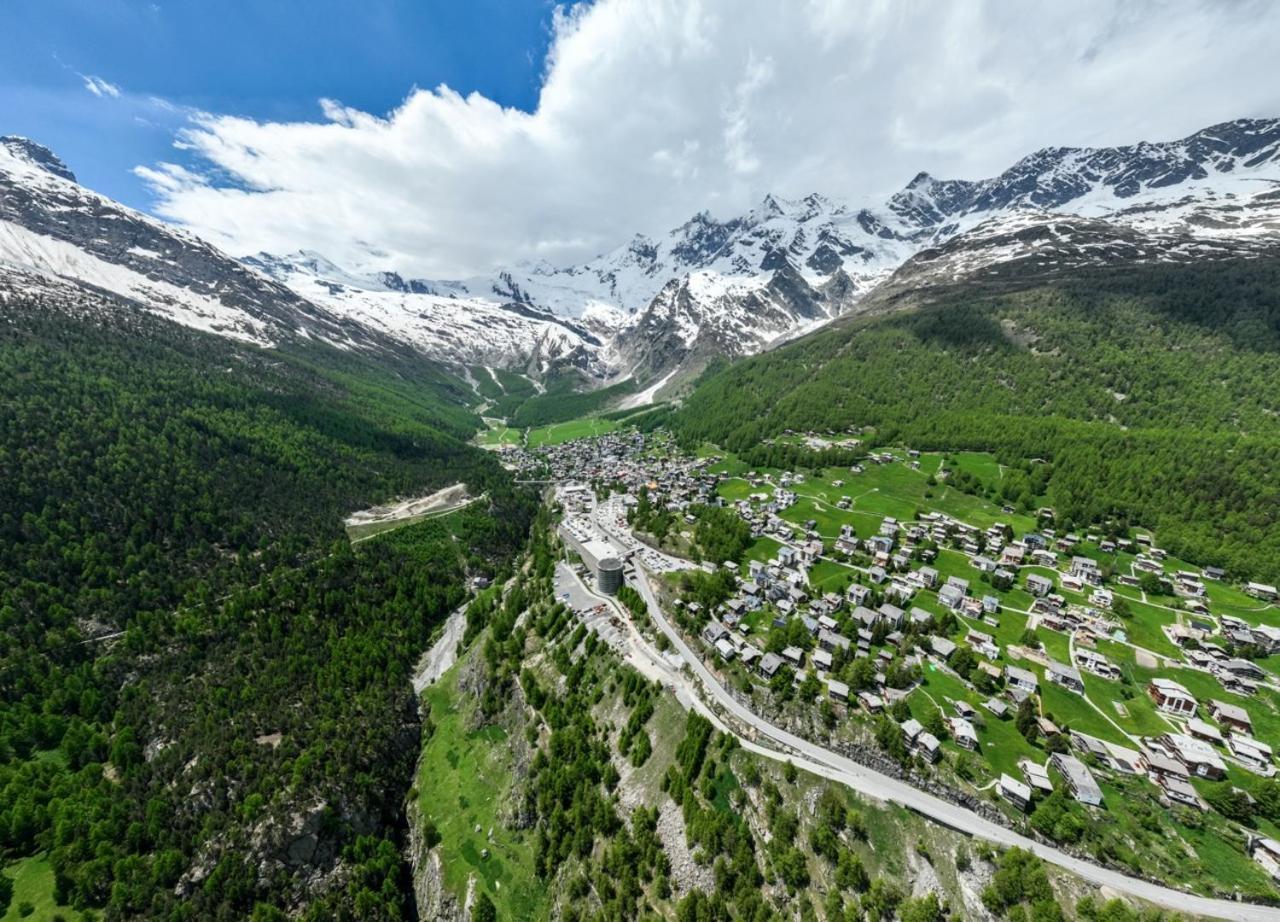 Helles, Chalet-Stil Apartment Mit Allalinblick Saas-Fee Exterior foto